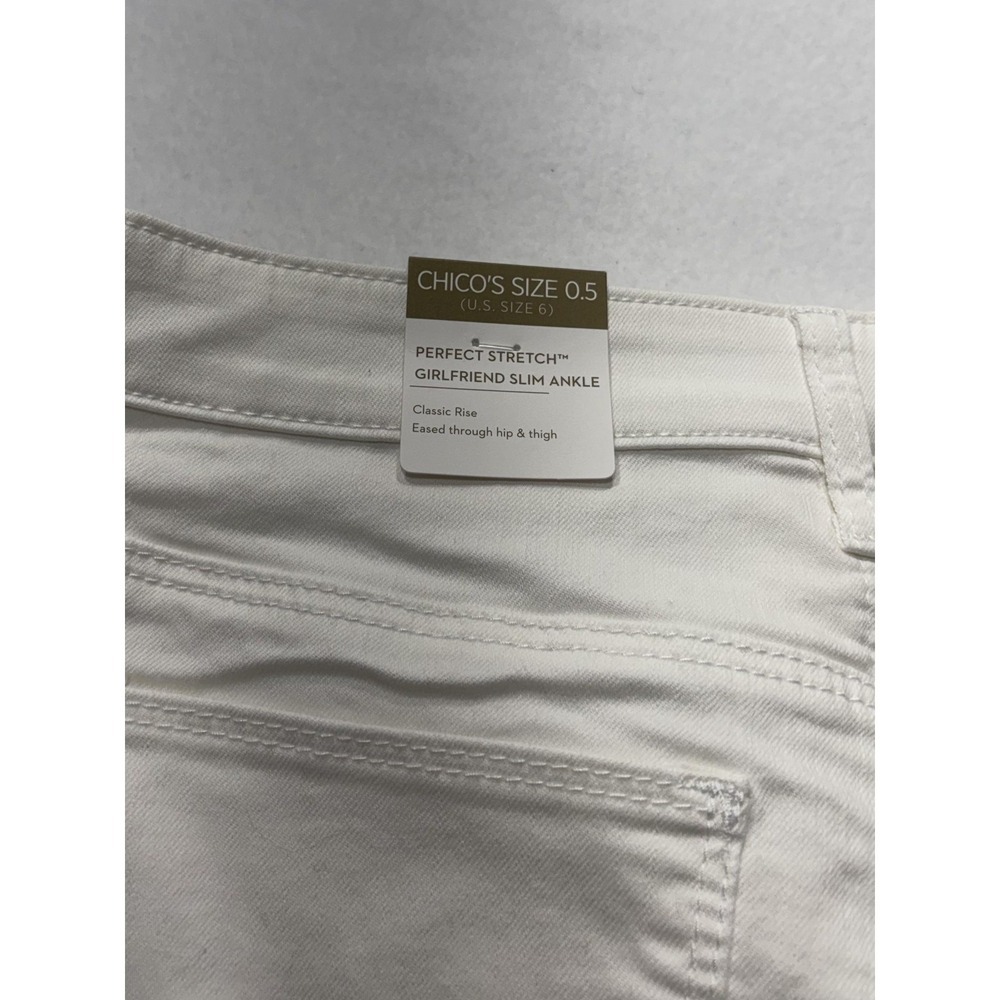 Chico's Womens 6 White Paisley Stretch Girlfriend Slim Ankle Jeans Raw Hem NEW - Picture 15 of 16
